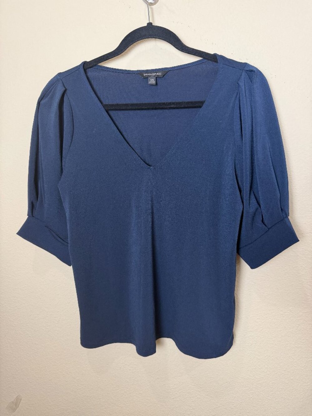 Banana Republic Short Balloon Sleeve V Neck Blouse Top Shirt Size XS Navy